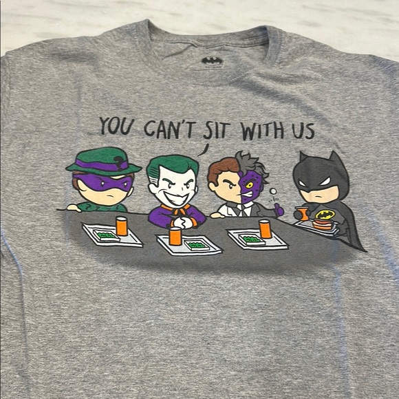 DC Comics Grey Short Sleeve Tee Batman “You can’t sit with us” - Picture 7 of 9